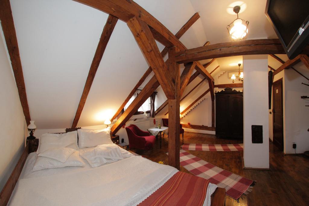 Casa Baroca Hotel Sighisoara Ruang foto